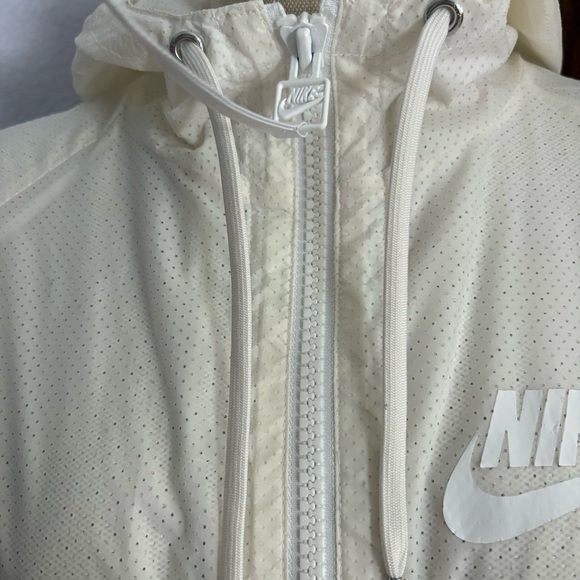 NIKE x SACAI sz M Gray White Pleated Back Windrunner Jacket 716917 Full Zip - Picture 3 of 16